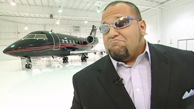 WWE_Confidential_E59___Tour_WWEs_Corporate_Jet_SD